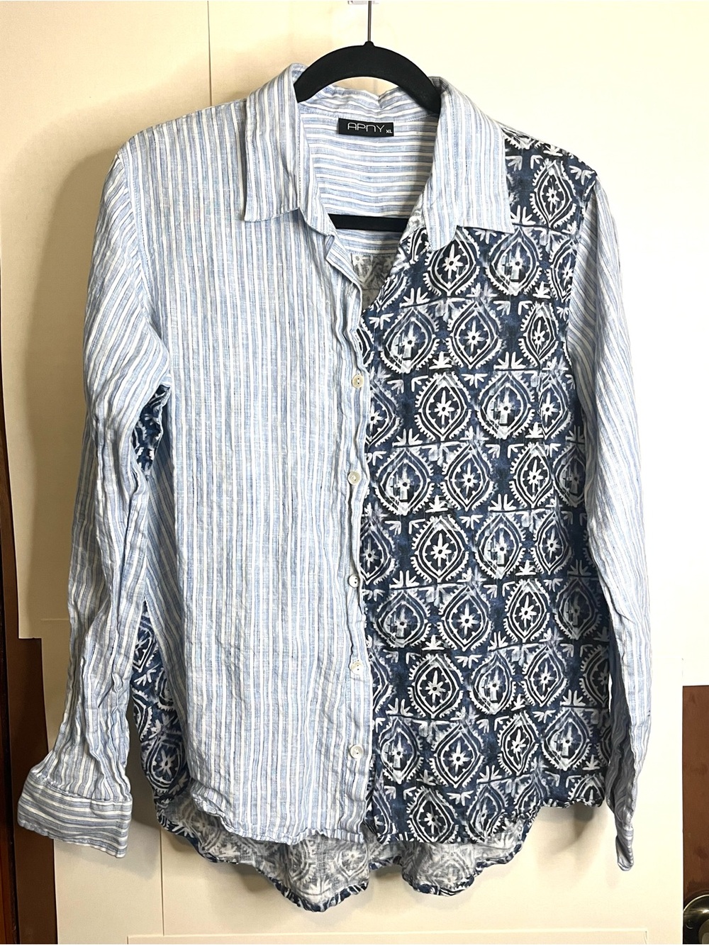 APNY Women’s XL Blue & White Dual Print Linen Button Down Shirt